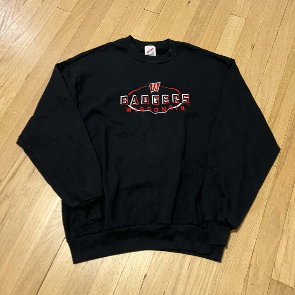 Vintage 90s‎ Wisconsin Badgers Sweatshirt Adult Large Faded Embroidered USA Made